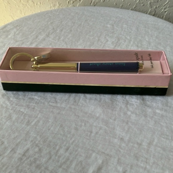Kate Spade: Gold Tone & Blue Ink Pen Key Fob - Picture 3 of 16